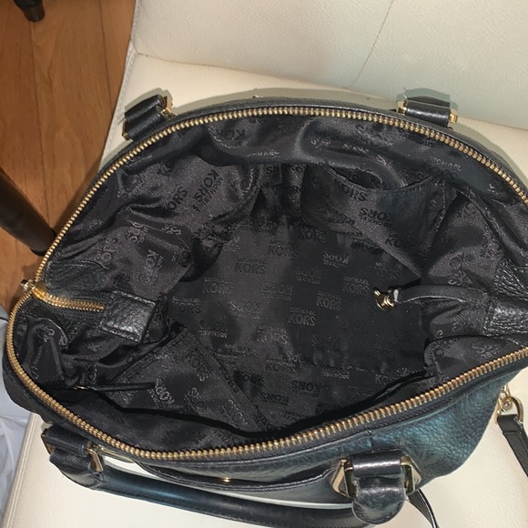 Michael Kors handbag - Picture 5 of 8